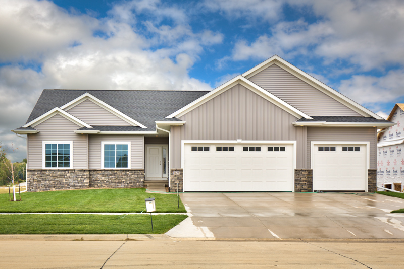1627 Settlers Drive